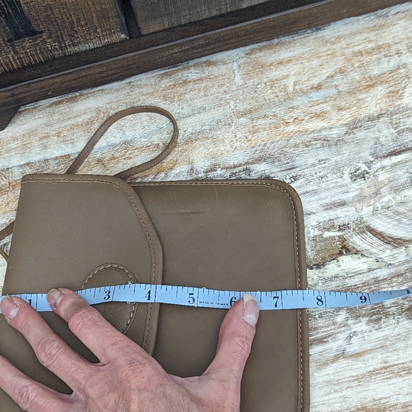 Vintage Michael Green Genuine Leather Crossbody/Belt Bag Taupe - Picture 8 of 9